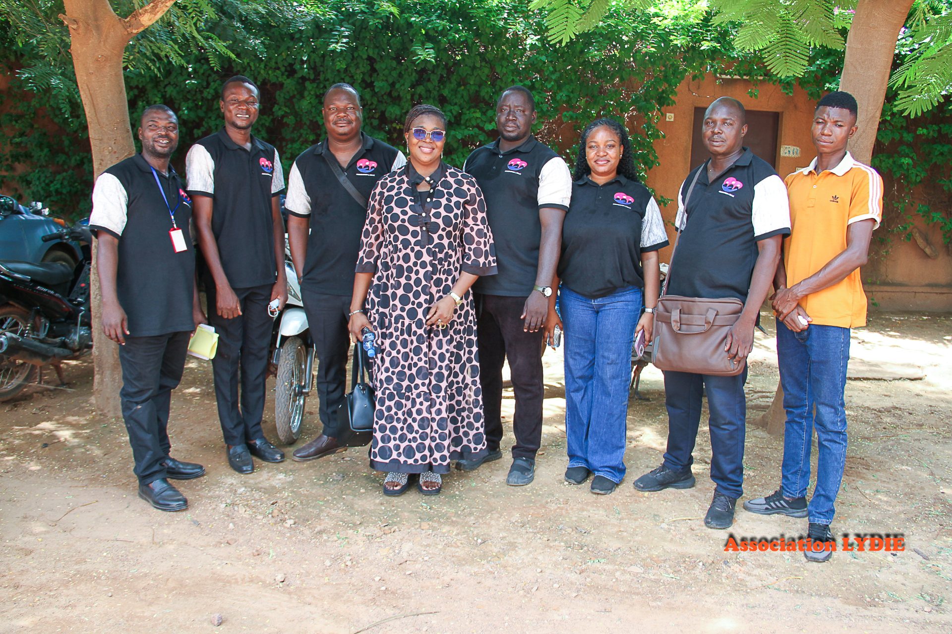 Solidarité agissante à Ouagadougou : L’Association LYDIE réaffirme son engagement auprès des pensionnaires de la Cour de Solidarité de Paspanga